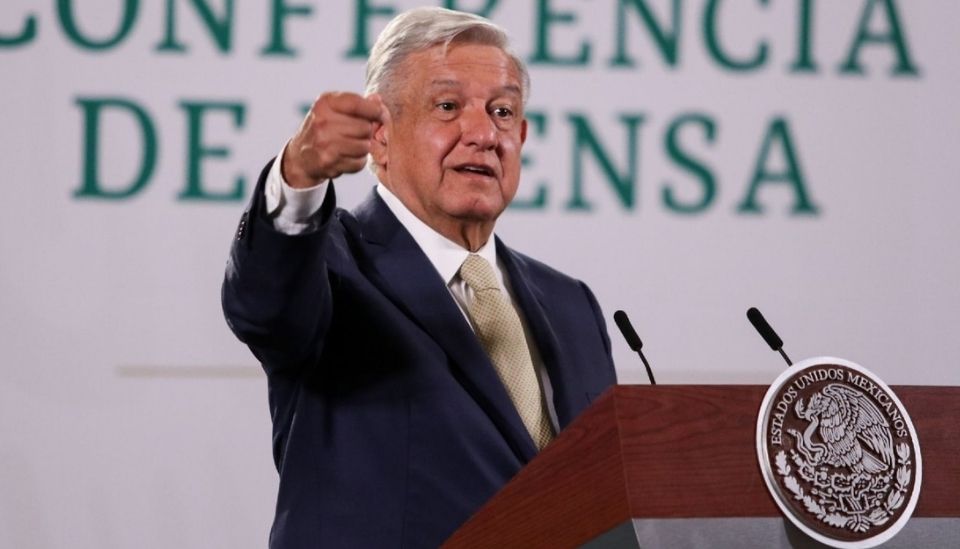 AMLO impone